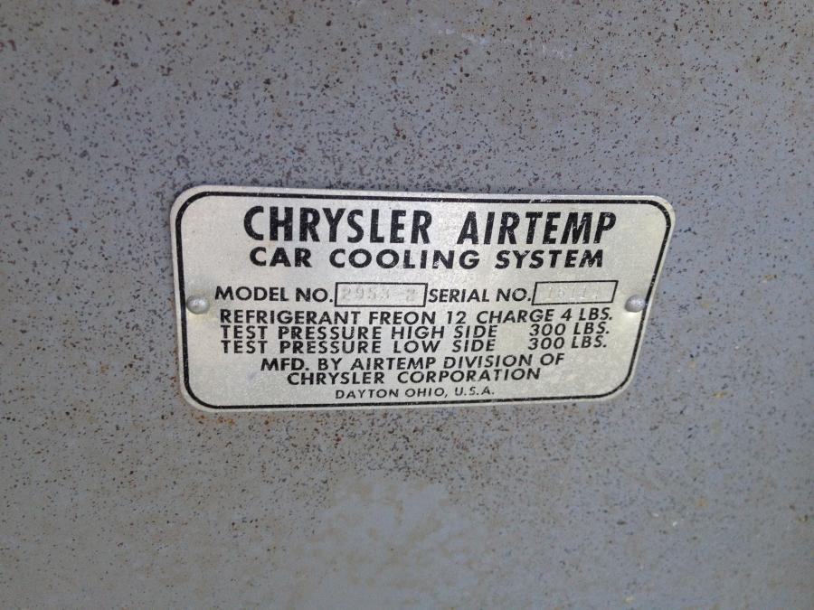 Детали интерьера Chrysler C-300 1955 года  (фото 40 из 98)